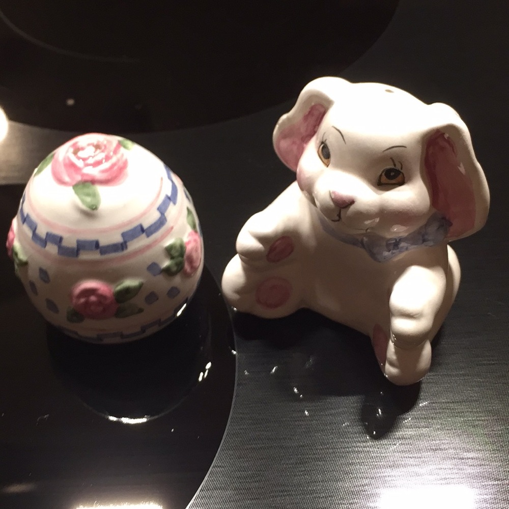 Easter EGG & Bunny SALT & PEPPER SHAKERS